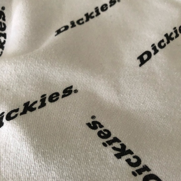 Dickie’s Cropped Sweater - Picture 5 of 6